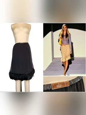 1999 Vintage Tom Ford for Gucci Black Silk Skirt With Feathers Sz 40 - US S